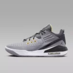 Кросівки Nike Air Jordan Max Aura 5