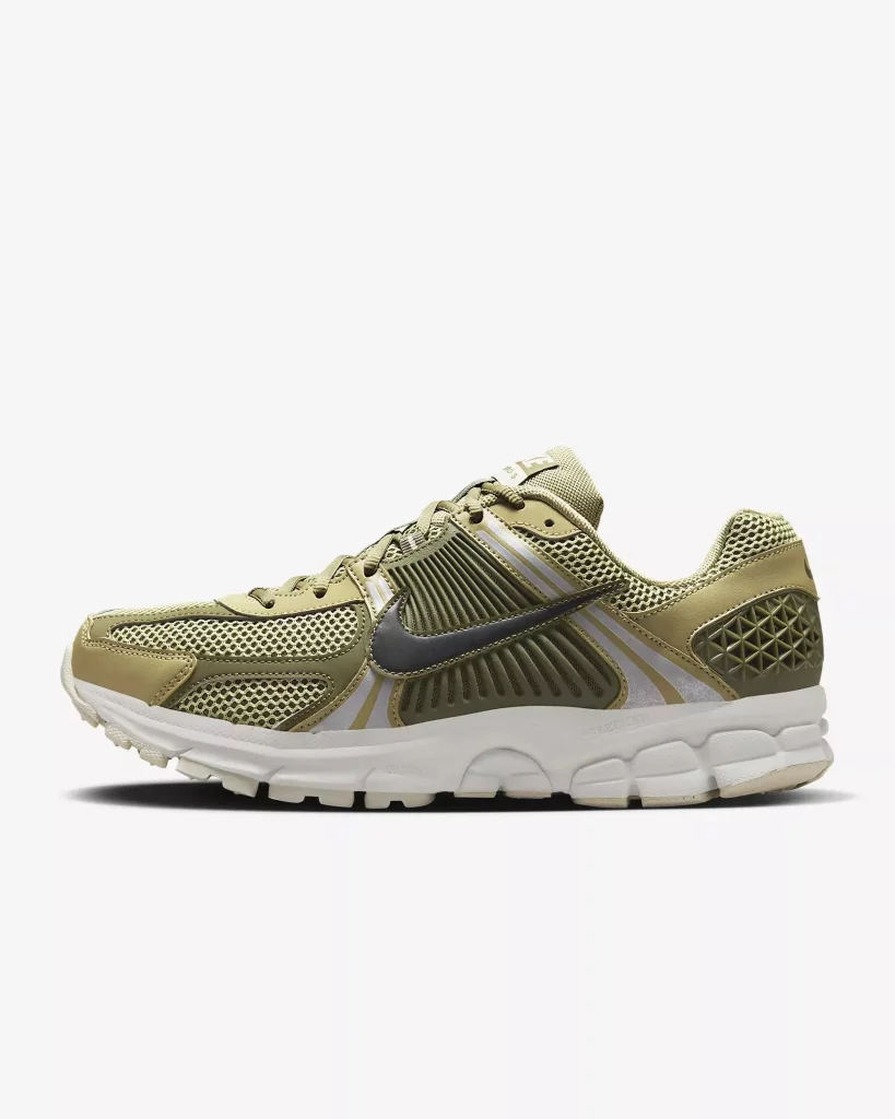 Кросівки Nike Air Zoom Vomero 5