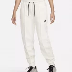 Спортивні штани Nike Sportswear Tech Fleece