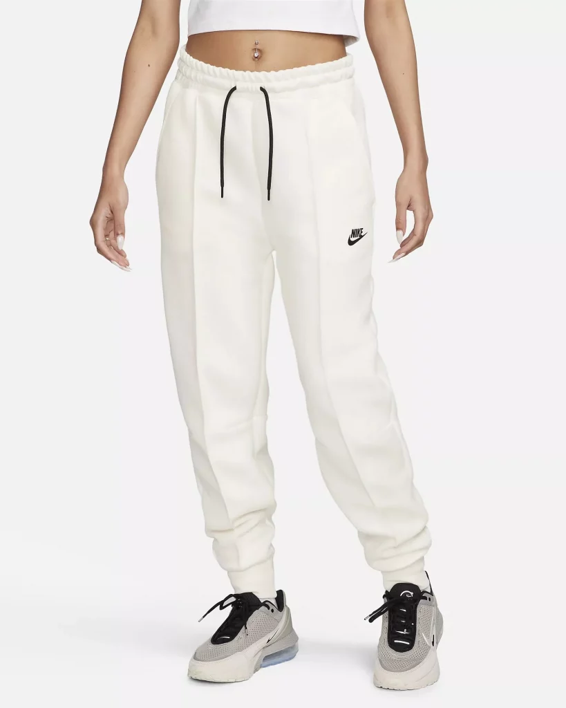 Спортивні штани Nike Sportswear Tech Fleece