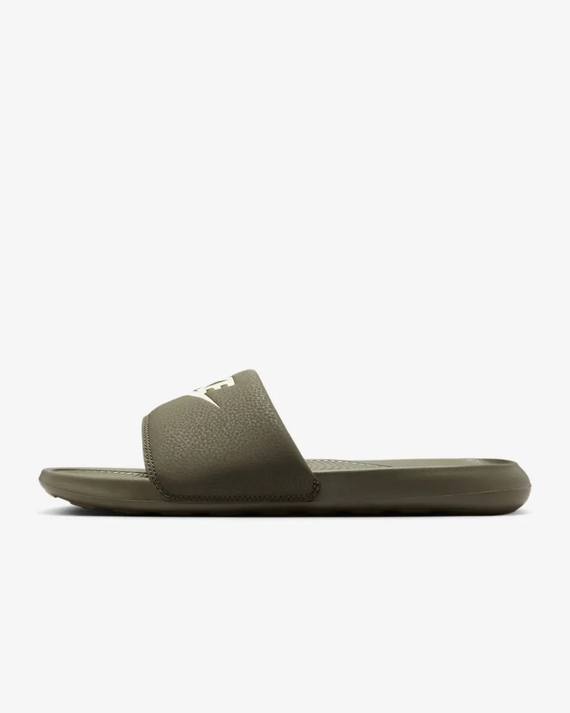 Тапочки Nike Victori One Slide