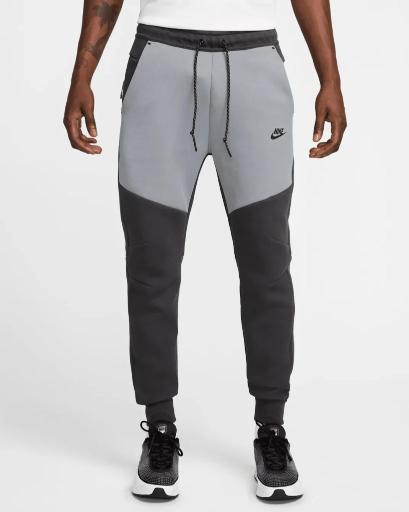 Спортивні штани Nike Sportswear Tech Fleece